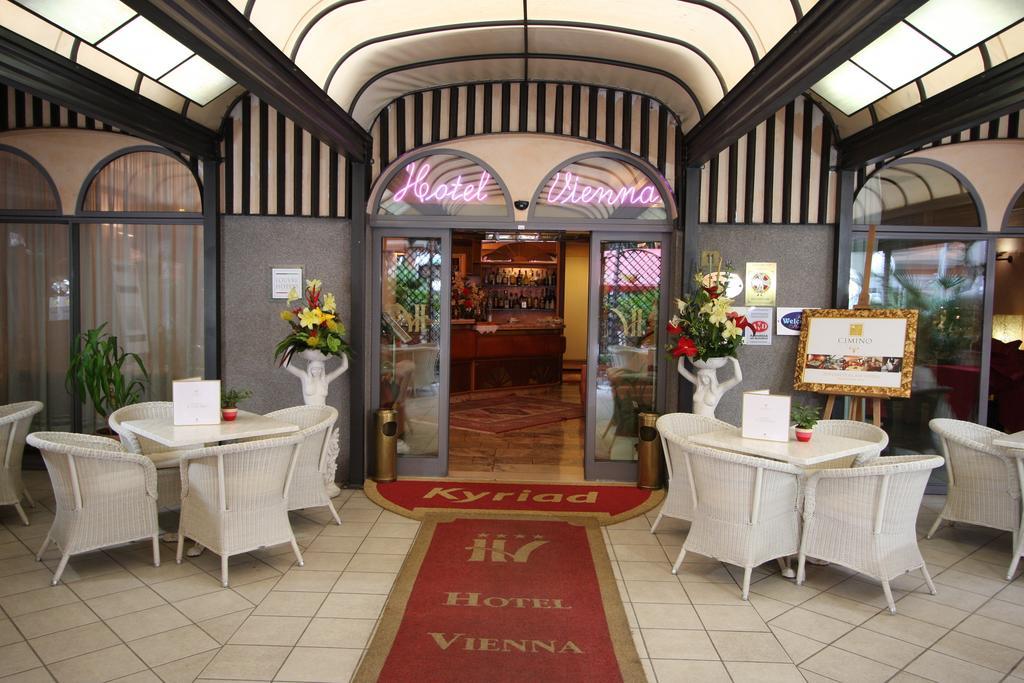 Hotel Vienna Ostenda e Ristorante il Danubio Rímini Exterior foto